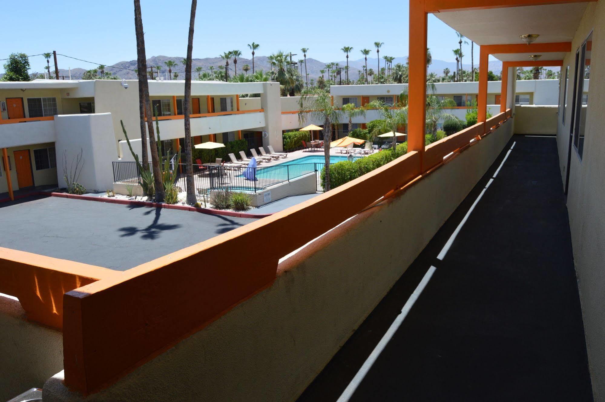 Musicland Hotel Palm Springs Extérieur photo