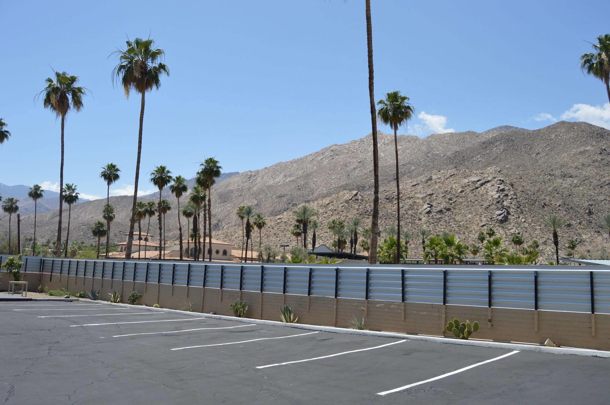 Musicland Hotel Palm Springs Extérieur photo